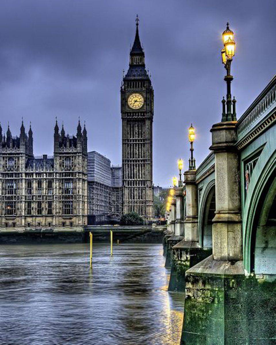 Paint By Numbers - Classic London: Big Ben And Houses Of Parliament In Tranquil Reflection - Framed- 40x50cm - Arterium